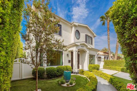 Photo of 6227 W 5th Street, Los Angeles, CA 90048 (MLS # 26856439)