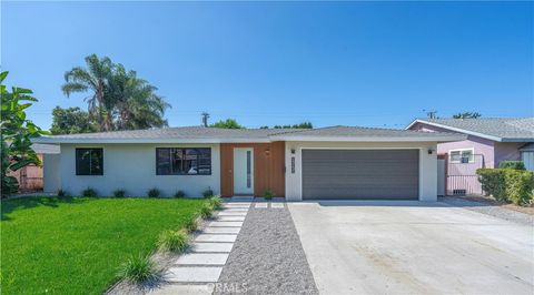 Photo of 13131 Siemon Avenue, Garden Grove, CA 92843 (MLS # OC25228724)