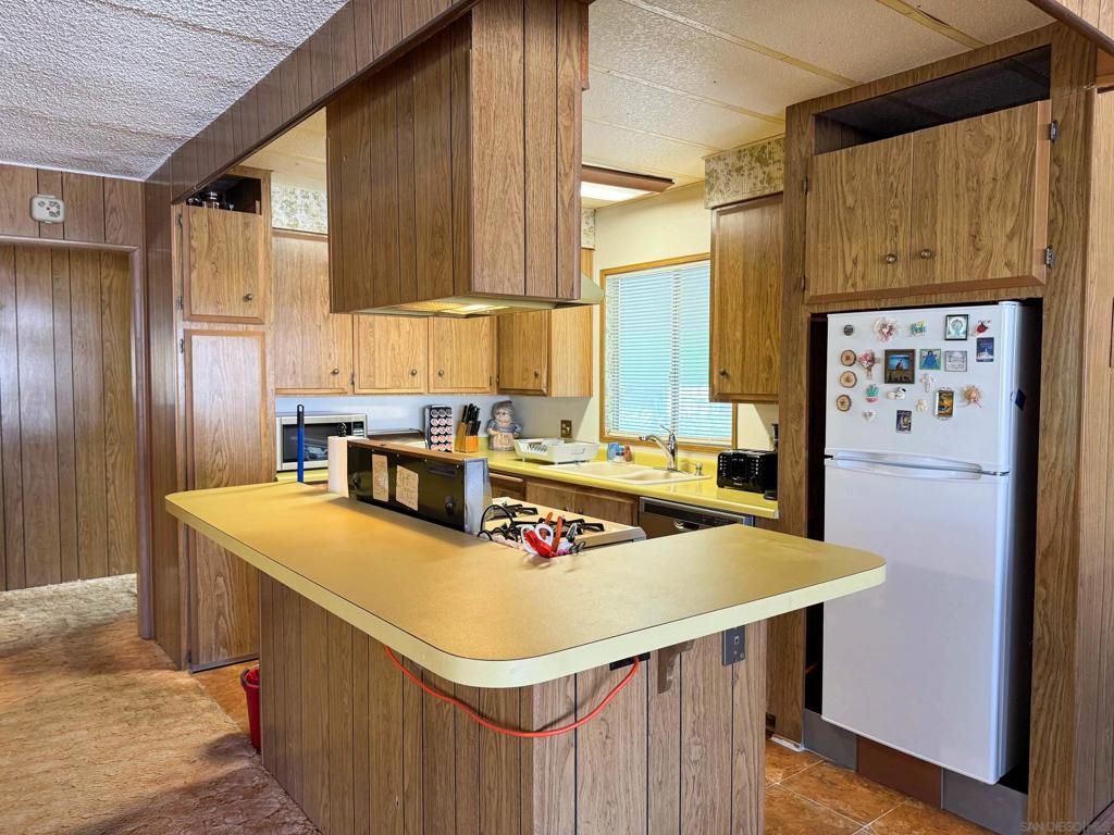 1010 Palm Canyon Dr 45