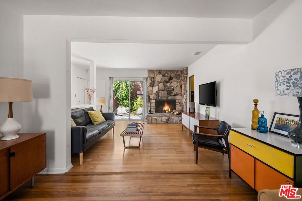 Photo of 12303 Herbert Street, Los Angeles, CA 90066 (MLS # 25597203)