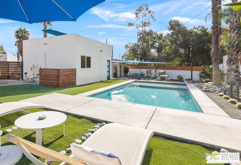 Photo of 2481 N Cardillo Avenue, Palm Springs, CA 92262 (MLS # 26652753PS)