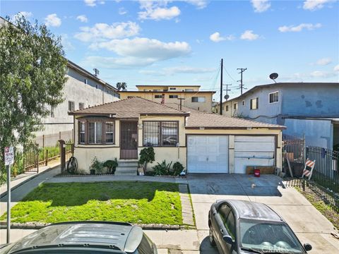 Photo of 1108 W 117th St, Los Angeles, CA 90044 (MLS # SB26046174)
