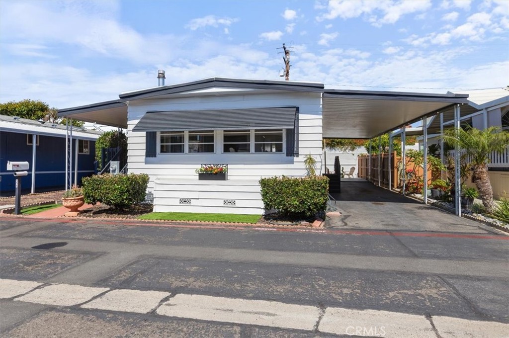 16444 Bolsa Chica 26