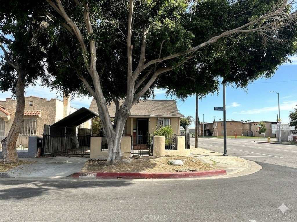 1354 W 84th Street