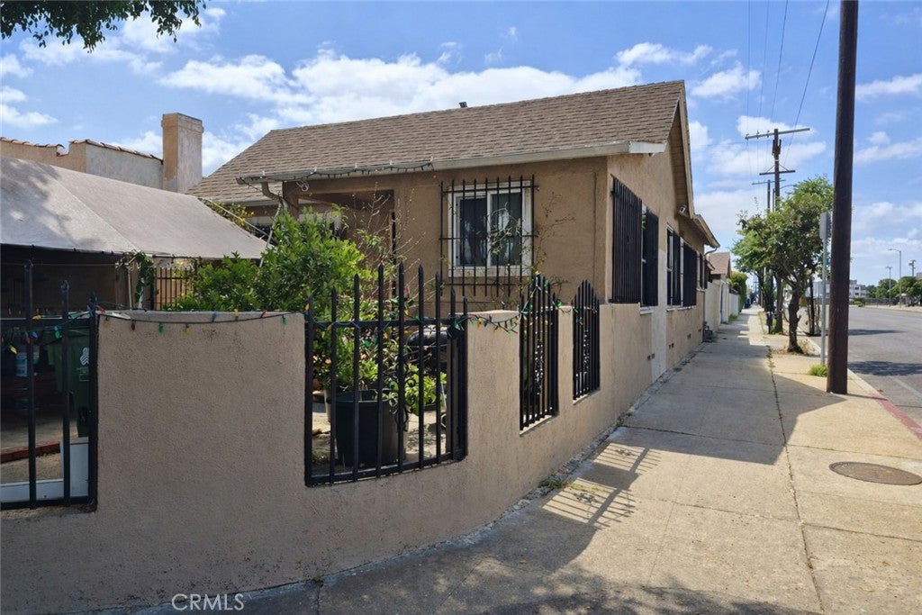 1354 W 84th Street, Los Angeles CA 90044