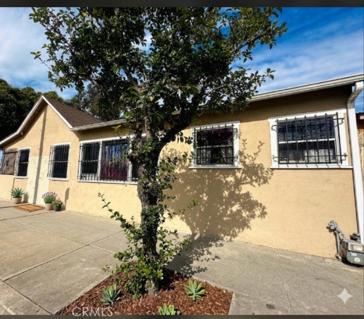 1354 W 84th Street