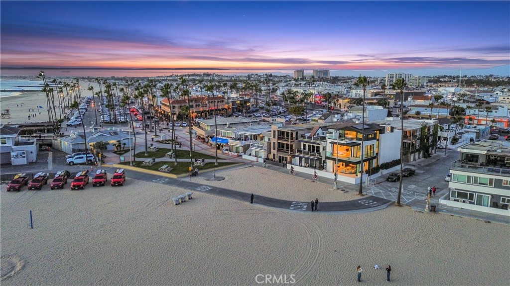 2000 W Oceanfront
