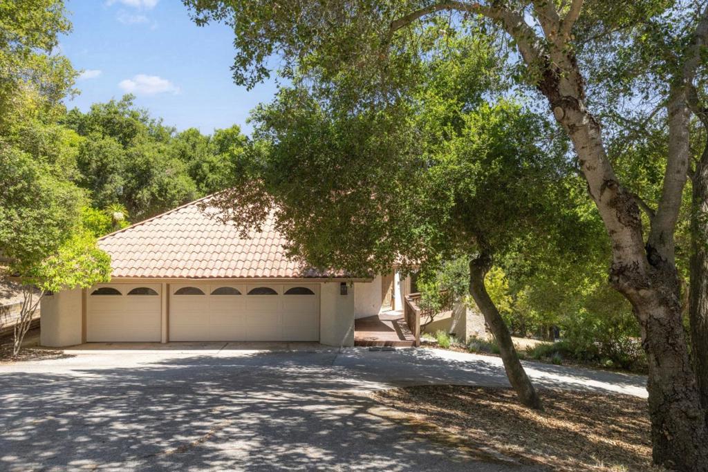 17710 Holiday Drive