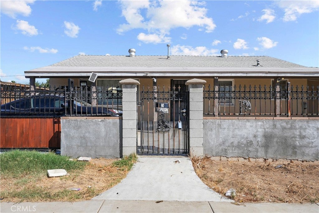 332 W 11th Street