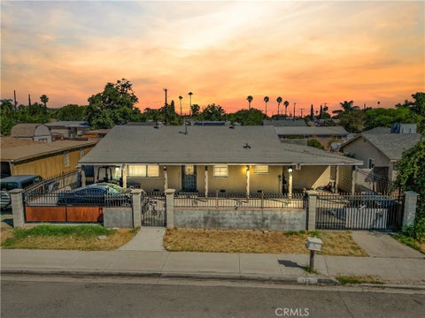 Photo of 332 W 11th ST, Perris, CA 92570 (MLS # IV26200777)