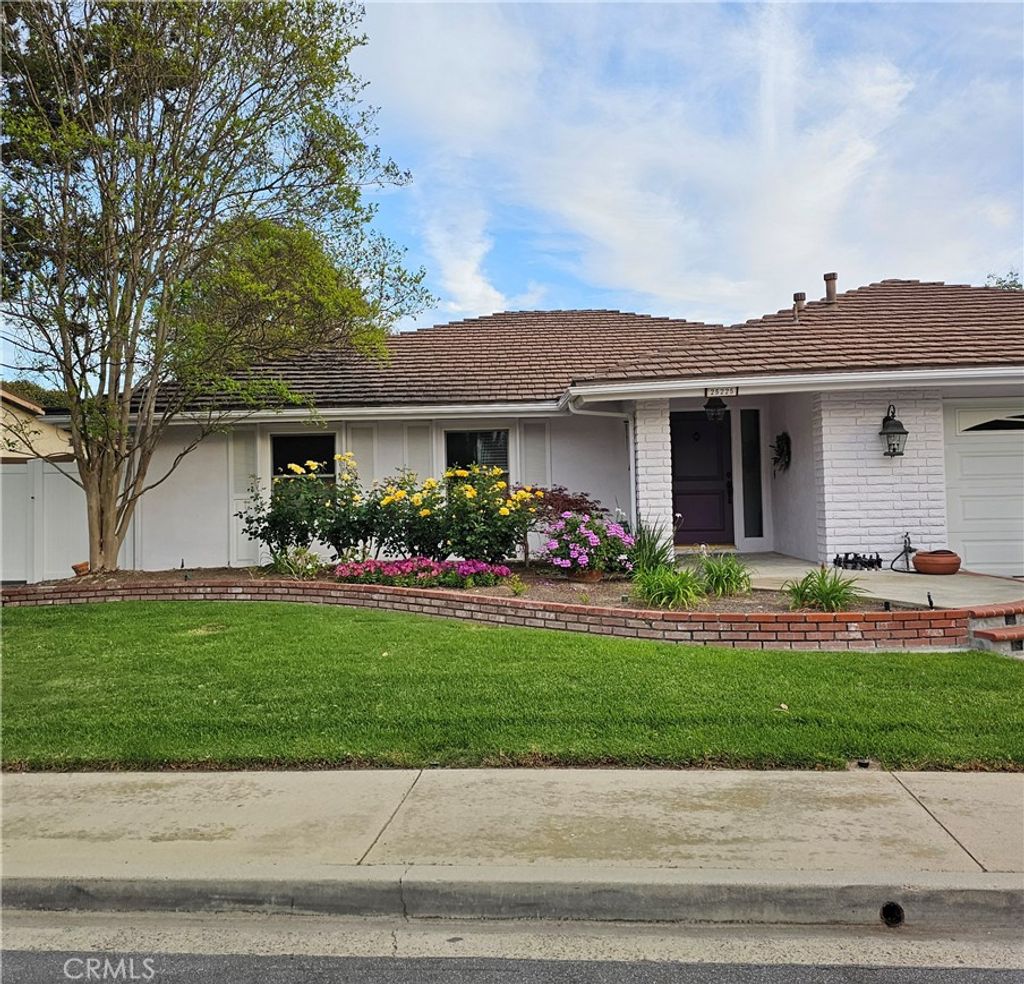 Photo of 25225 Terreno Dr, Mission Viejo, CA 92691 (MLS # OC26068494)
