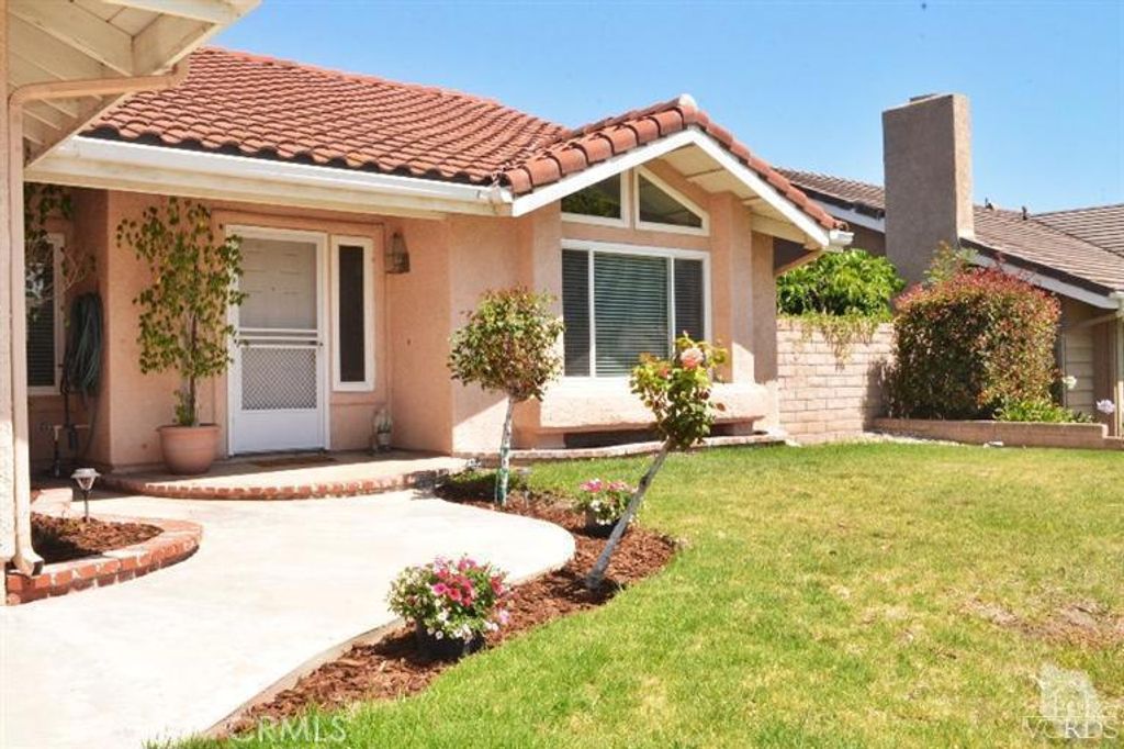 listing image 130724581639879075066