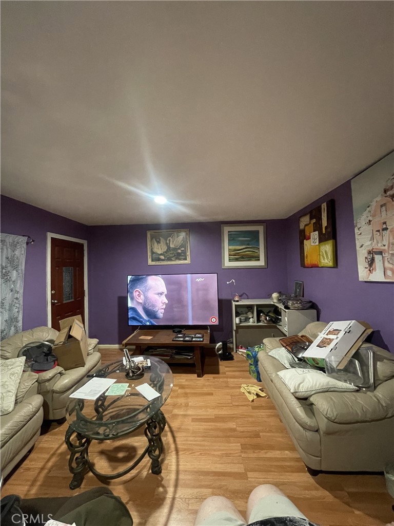 10001 Frontage Road 73