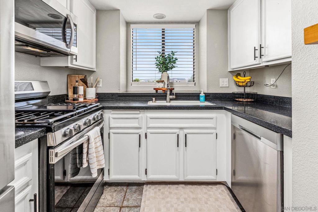 1528 Granite Hills Drive A