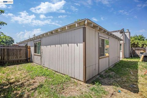 Tiny photo for 8710 8710 Kelley Dr Dr, Stockton, CA 95209 (MLS # 41126321)
