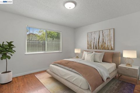 Tiny photo for 8710 8710 Kelley Dr Dr, Stockton, CA 95209 (MLS # 41126321)