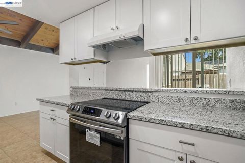 Tiny photo for 8710 8710 Kelley Dr Dr, Stockton, CA 95209 (MLS # 41126321)