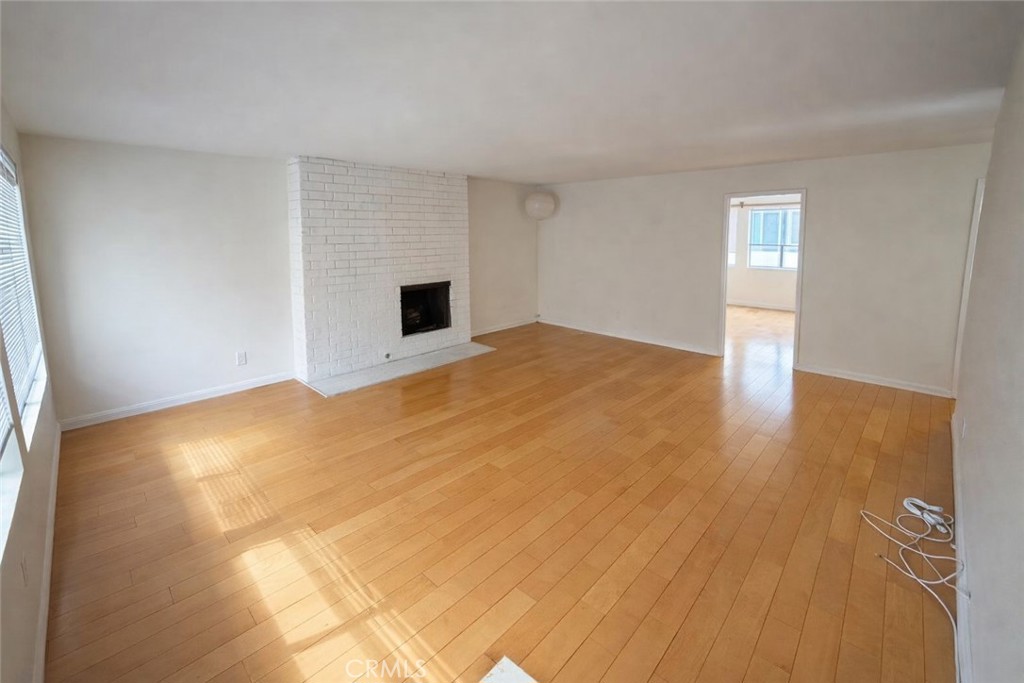 15502 Williams Street