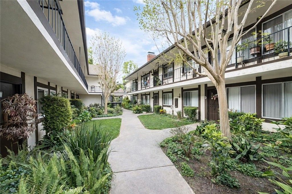 Photo of 15502 Williams Street, Tustin, CA 92780 (MLS # WS26070953)