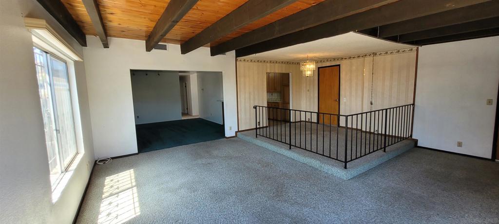 7693 Woodbine Way