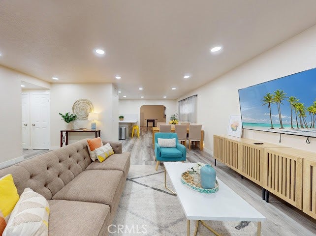 6631 Walton Dr, Huntington Beach CA 92647 - Photo 6