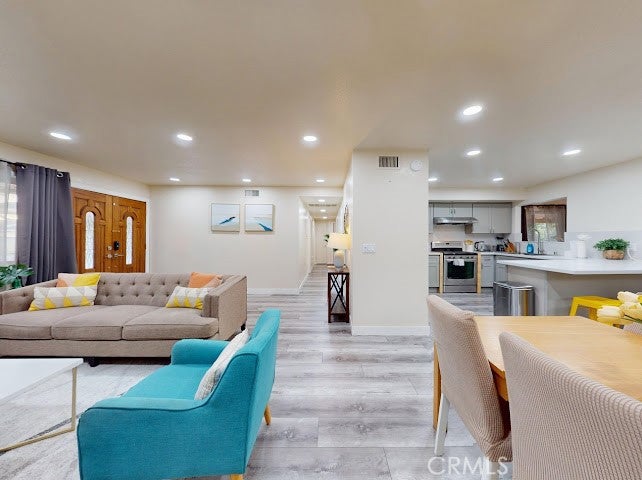 6631 Walton Dr 6631 Walton Dr