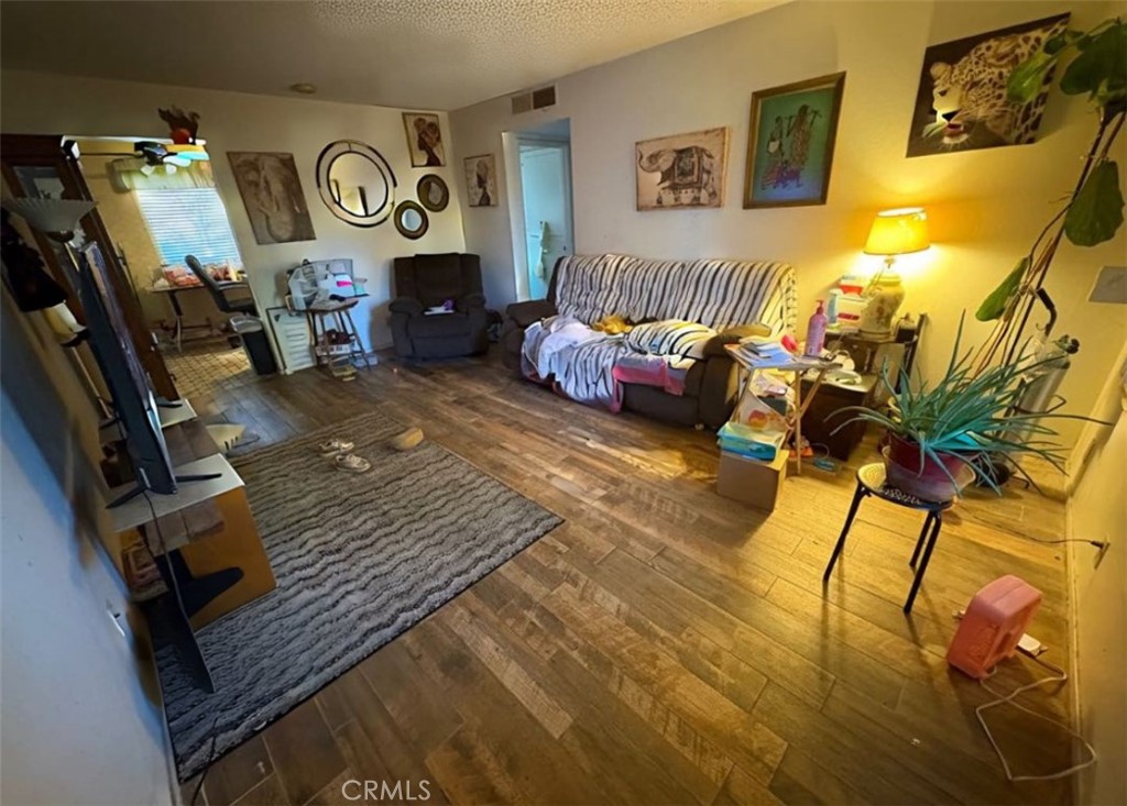 3095 W Bellaire