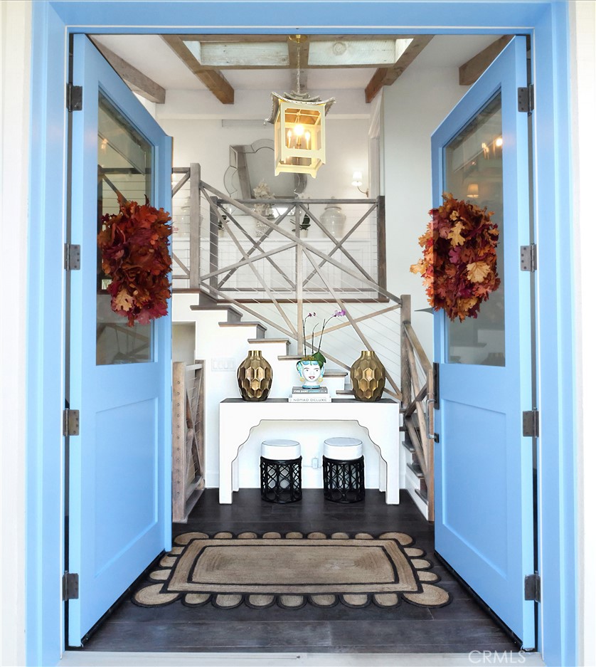 207 S Poinsettia Avenue