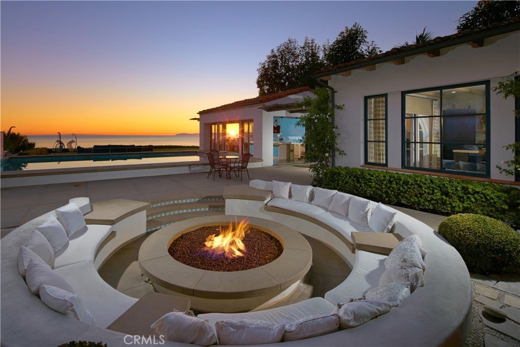 10 Shore Walk