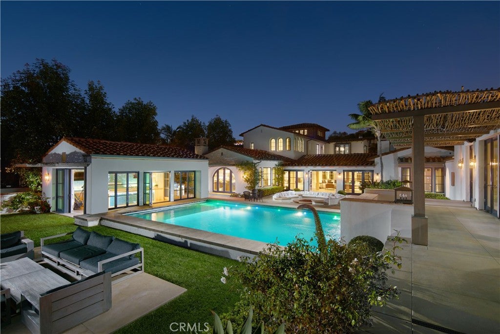 10 Shore Walk