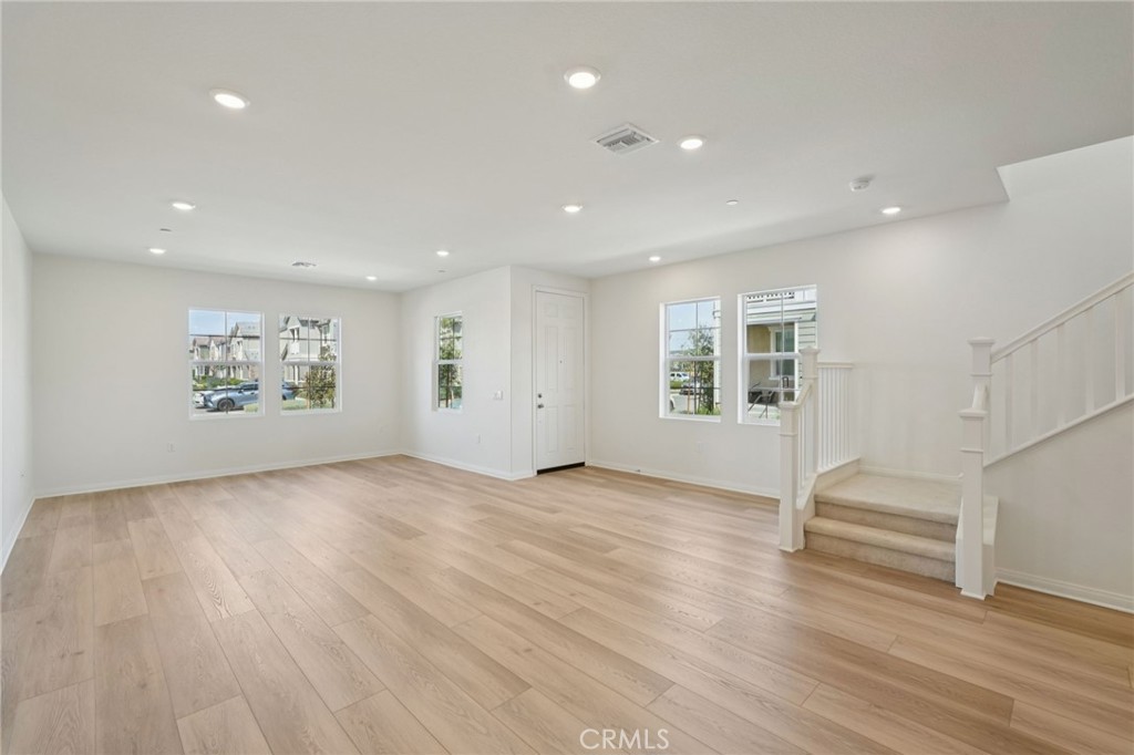 4284 S Hermosa Paseo