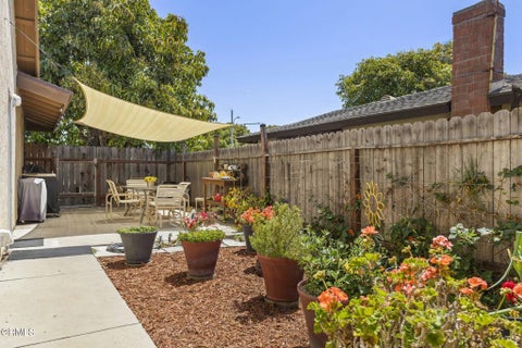 Tiny photo for 273 Brentwood Avenue, Ventura, CA 93003 (MLS # V1-36126)