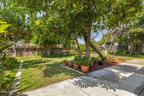 Tiny photo for 273 Brentwood Avenue, Ventura, CA 93003 (MLS # V1-36126)