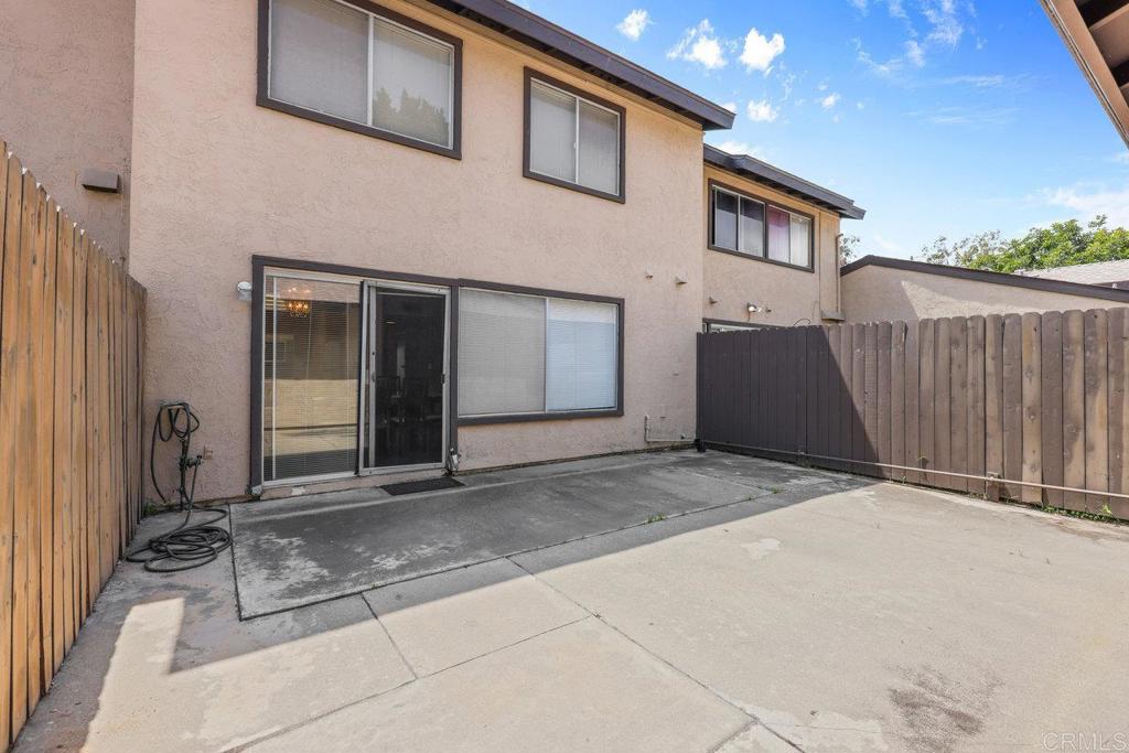 1079 Las Rosas Court