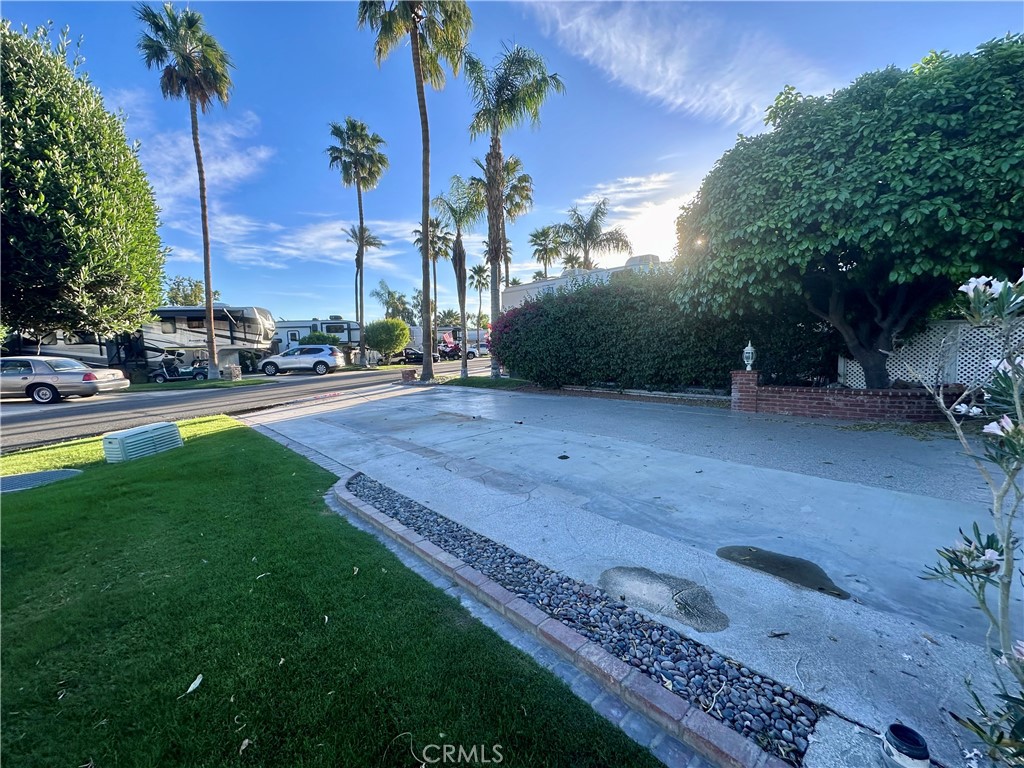 69411 Ramon Road