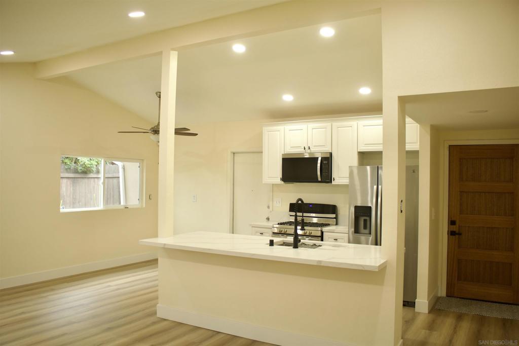 4956 Ocean View Blvd