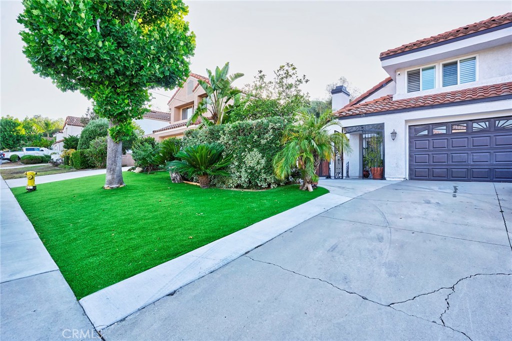 17 Westbrook Lane