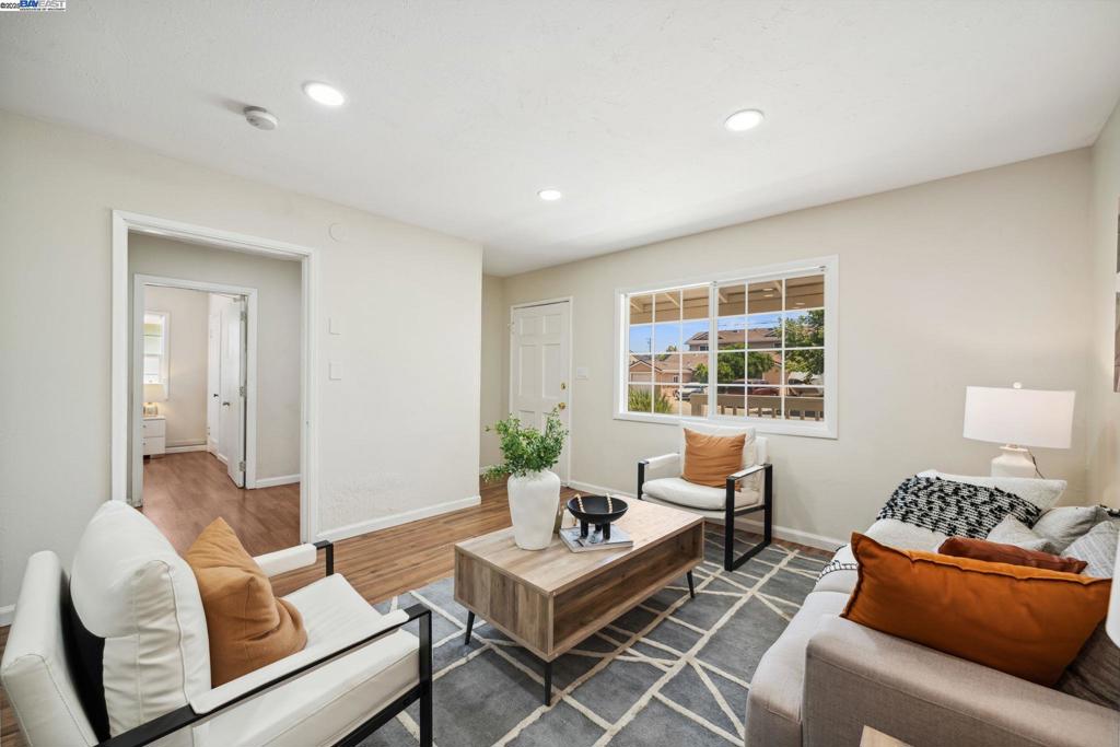 Properties 3 16829 Daryl Ave