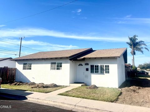 Photo of 1183 S G Street, Oxnard, CA 93033 (MLS # V1-33053) Photo of 1183 S G Street, Oxnard, CA 93033 (MLS # V1-33053)