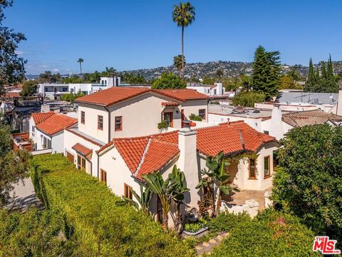 Photo of 503 N Vista Street, Los Angeles, CA 90036 (MLS # 26655051)