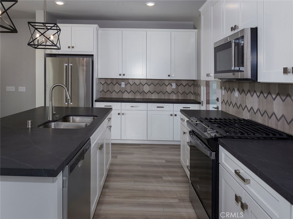 1474 Skyline Lane