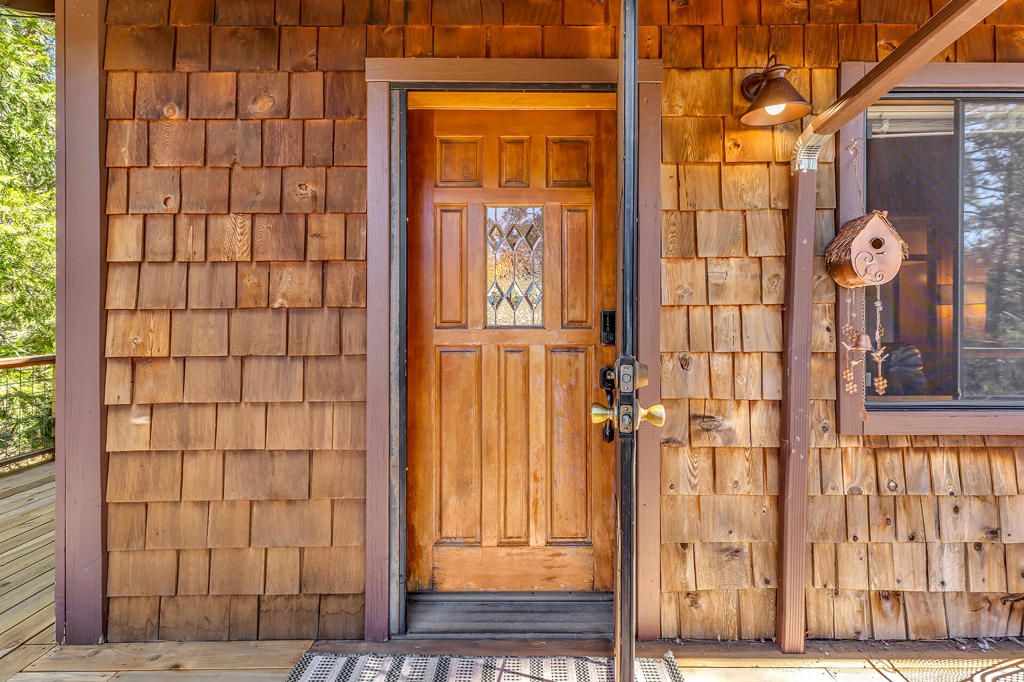 Photo of 26650 Crestview Drive, Idyllwild, CA 92549 (MLS # 219145488DA)