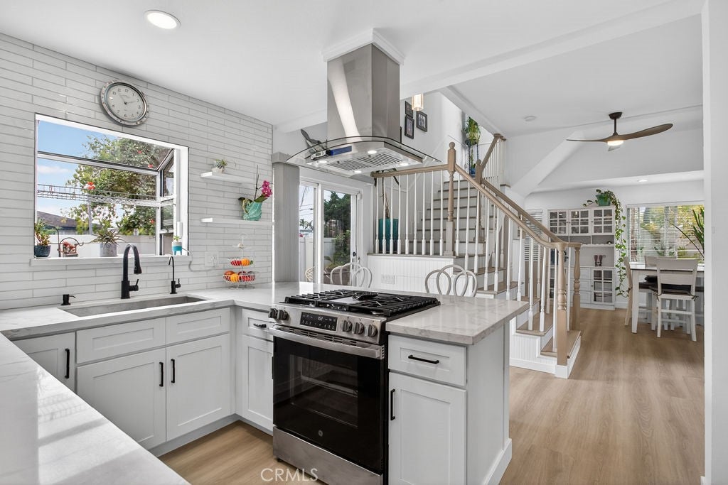 1010 W 19th