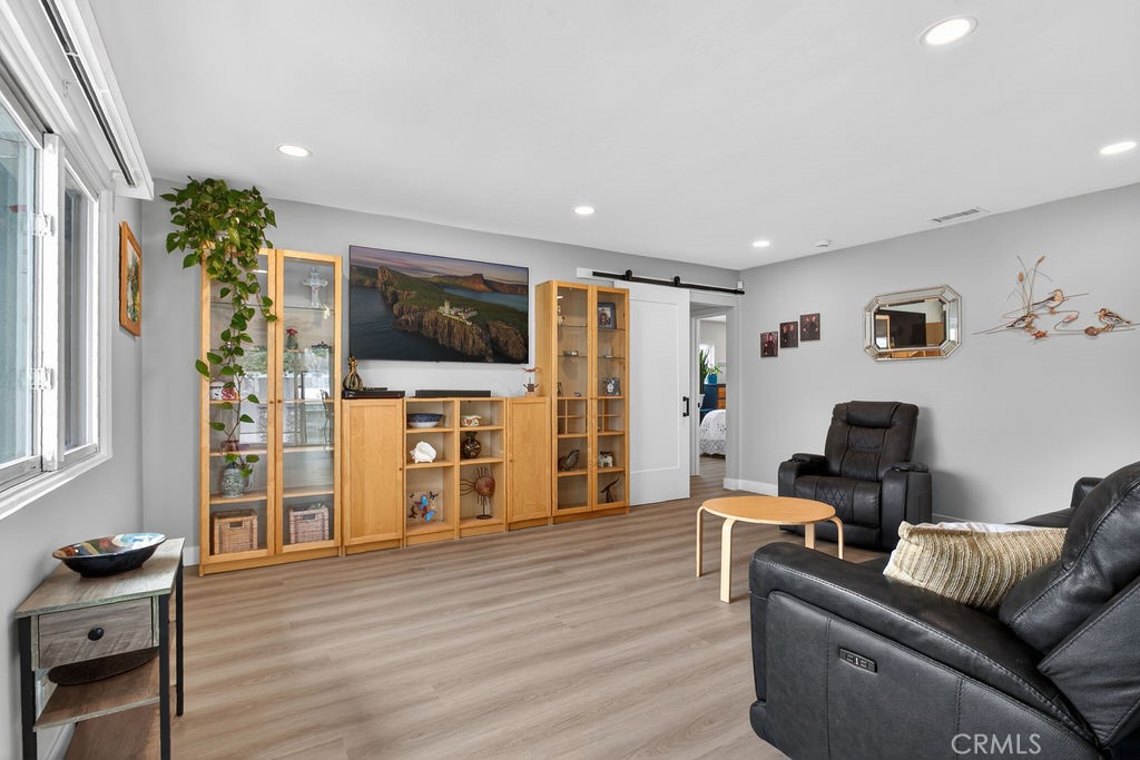 1010 W 19th