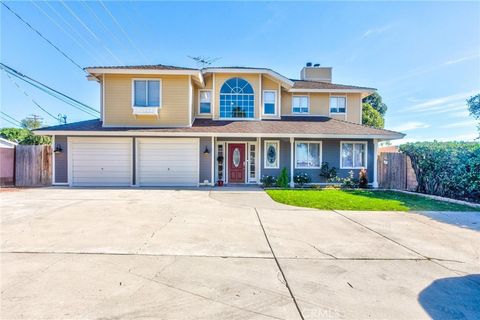 Photo of 10646 Scott Ave, Whittier, CA 90603 (MLS # PW26007834)