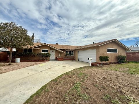 Photo of 38750 Sage Tree St, Palmdale, CA 93551 (MLS # MB26038924)
