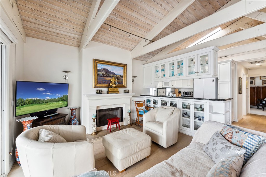 Balboa Island - Main Island (BALM) - Residential Lease