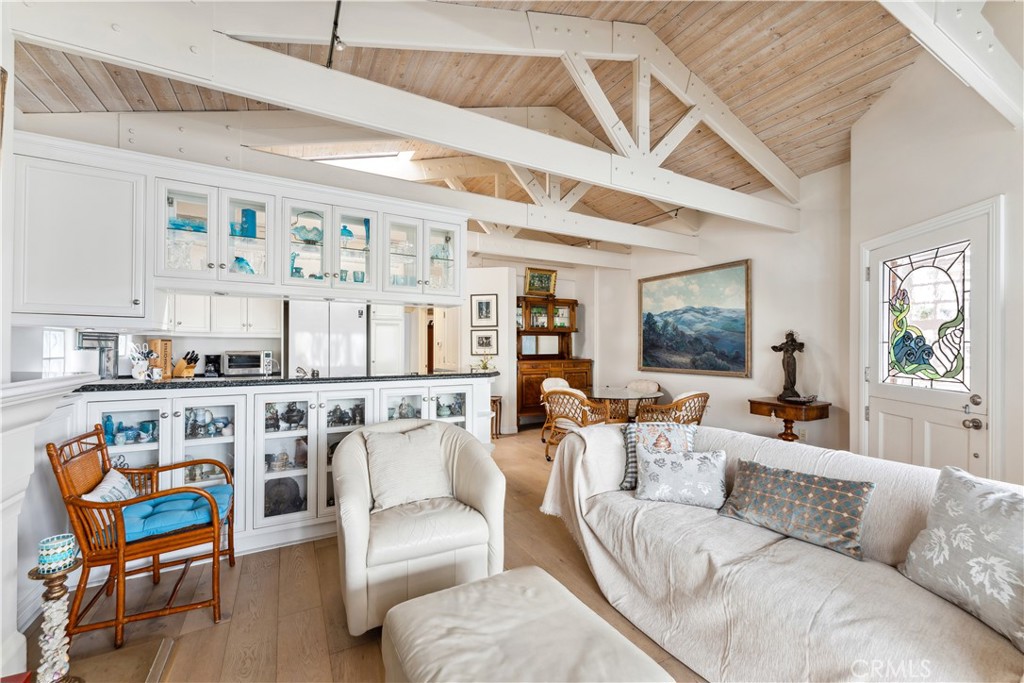 Balboa Island - Main Island (BALM) - Residential Lease