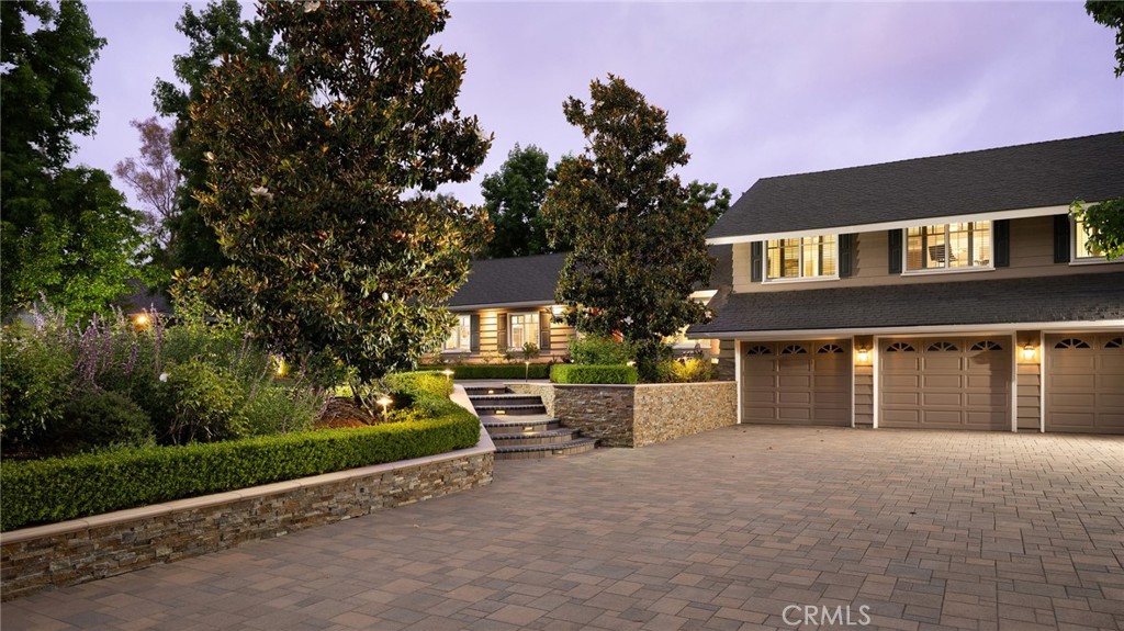 9642 James Circle