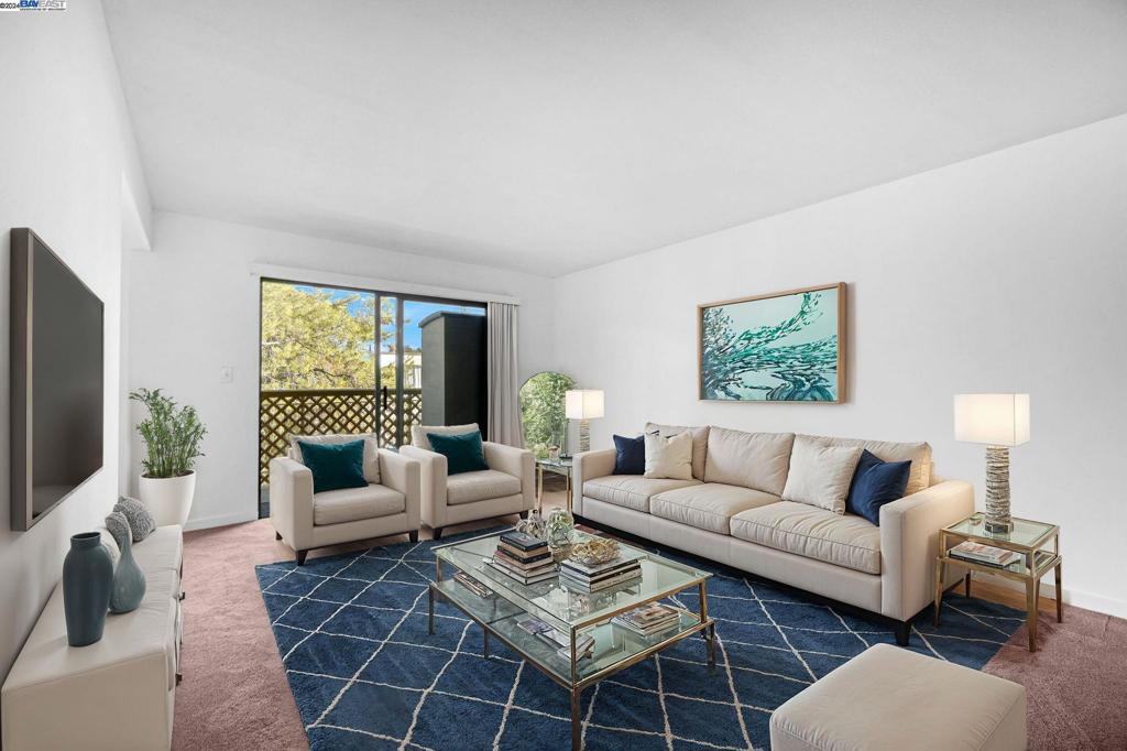 460 N Civic Dr 305